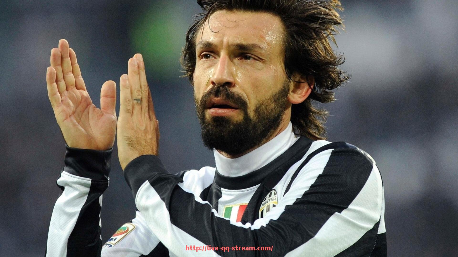 企鹅直播-世俱杯球员专用护腿板材质解析：碳纤维、PVC与复合材料性能比较